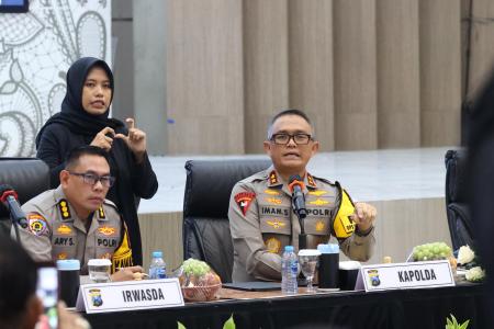 Kapolda Jatim Menghimbau Masyarakat Ra