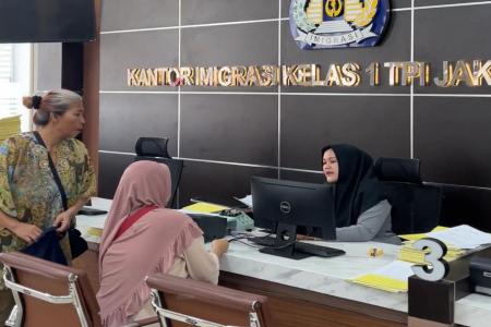Pasca Libur Lebaran Imigrasi Melayani 
