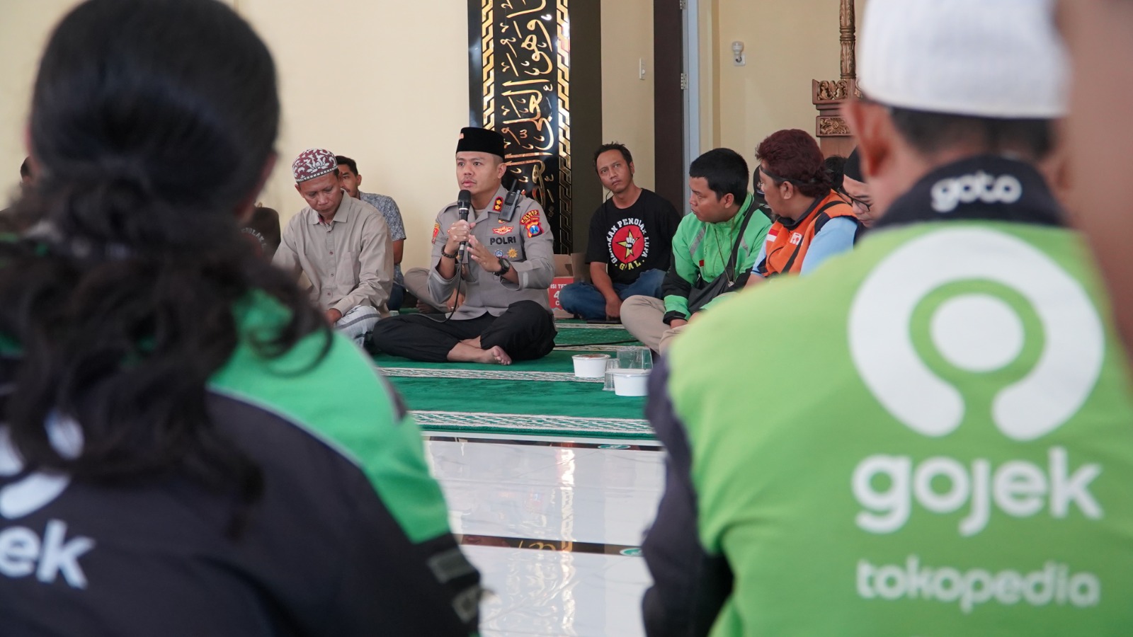 Polres Gresik dan Komunitas Ojol Bersatu, Sholat Gaib dan Doa Bersama untuk Almarhum Affan