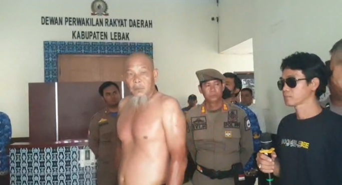 Aliansi Rakyat Bersatu Melawan Gerdug Kantor DPRD Kab. Lebak 