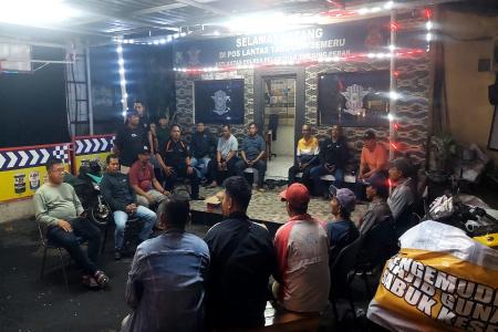 Warga dan Polres Pelabuhan Tanjungperak Kolaborasi Bentuk Pam Swakarsa