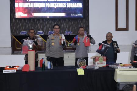 Polda Jatim Tetapkan 9 Tersangka Pemba