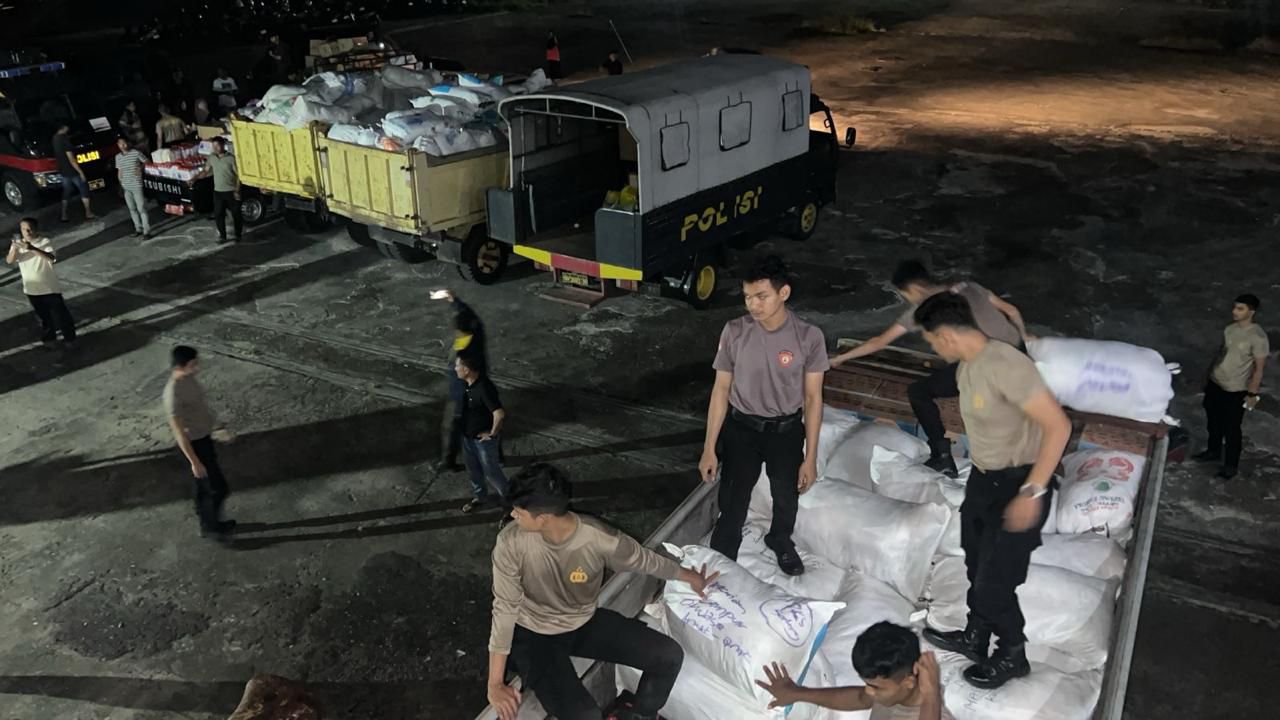 KP Wisanggeni-8005 Angkut Bantuan Kemanusiaan dari Sabang ke Pelabuhan Malahayati