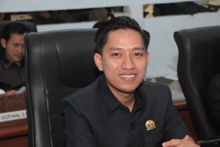Anggota DPRD Lebak Angkat Bica