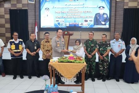 Tingkatkan Pelayanan Publik Kapolres M