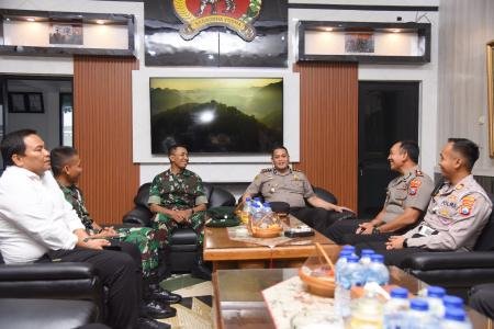 BANGUN KEBERSAMAAN, KAPOLRES BONDO