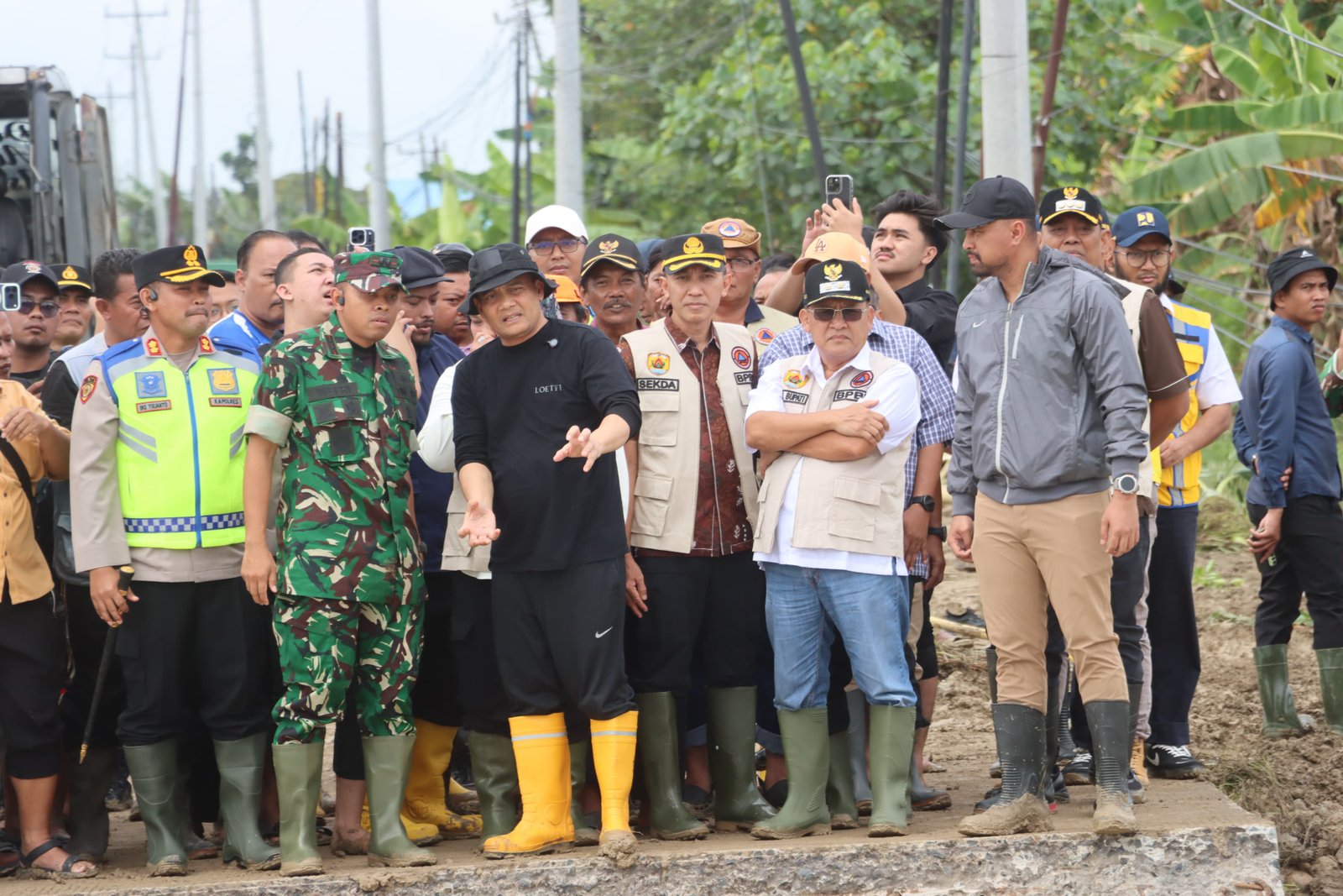 Kapolres Bersama Forkopimda Tinjau Tanggul Jebol, Ribuan Warga Demak Terdampak Banjir