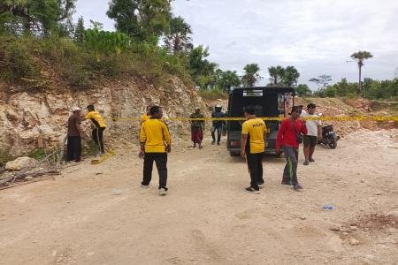 Rem Diduga Blong Pick Up Terjun ke Jurang di Pragaan Satu Pengemudi Me