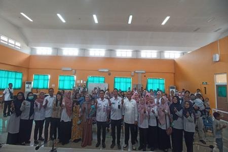 Balita Stunting di Kendal Dapat Pemeri