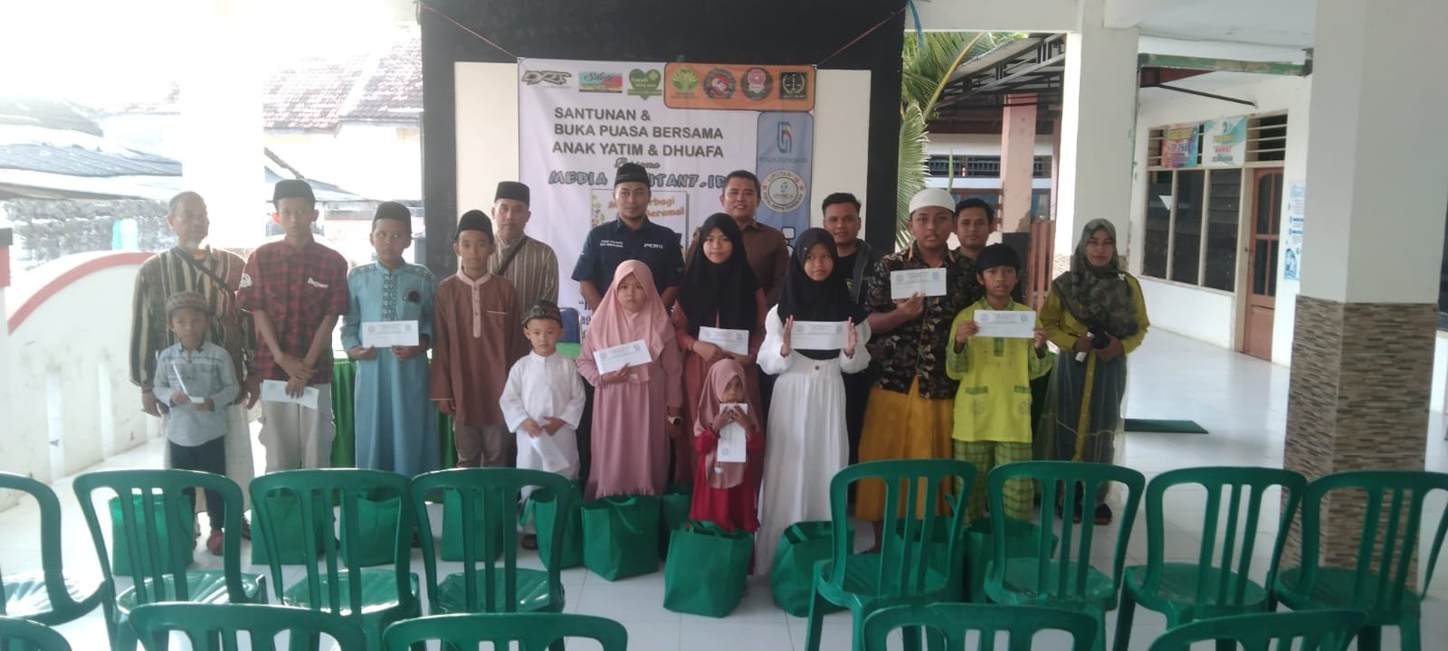 Peduli Sosial, Media Liputan7.id Gelar Santunan Anak Yatim dan Dhuafa