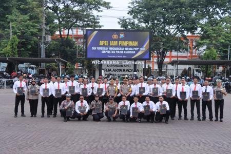 KAPOLRES PASURUAN PIMPIN APEL DAN 