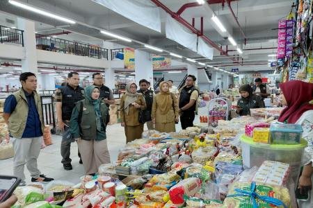 Polres Ponorogo Pastikan Stok dan Harg