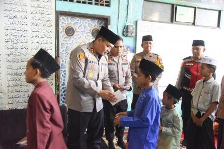 Safari Ramadan di Pesantren Al