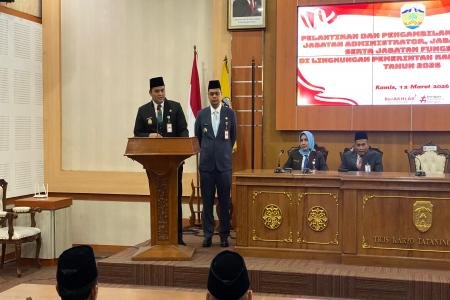 Lantik 57 Pejabat Sturktural dan Fungs