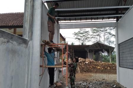 Babinsa Koramil 12Karangmoncol