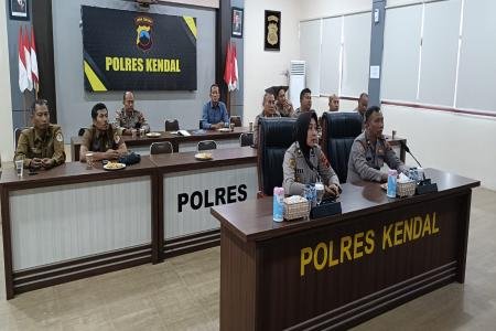 Polres Kendal dan Perhutani Si