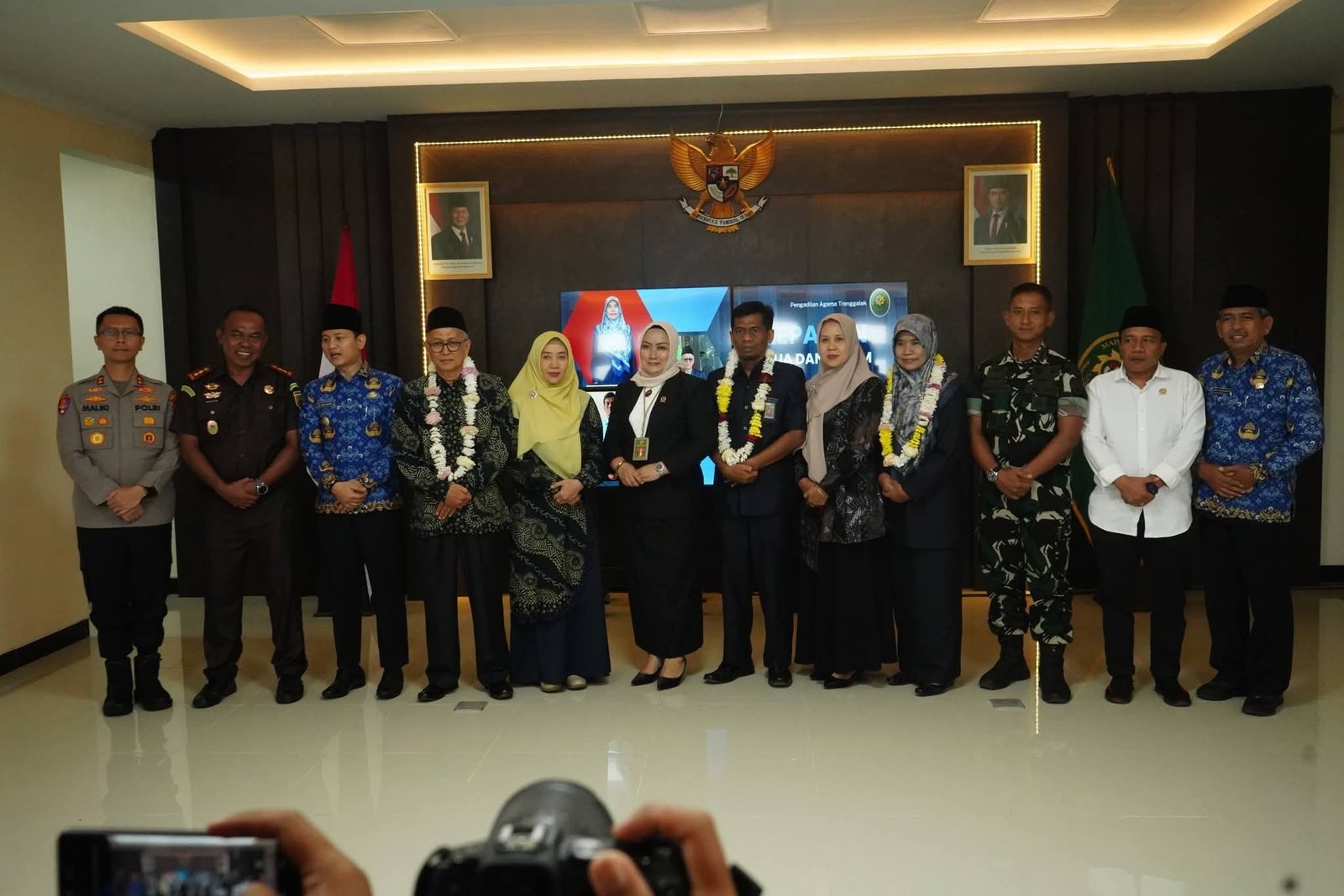 Bupati Trenggalek Hadiri Pelepasan Ketua dan Hakim Pengadilan Agama Kelas 1A Trenggalek 