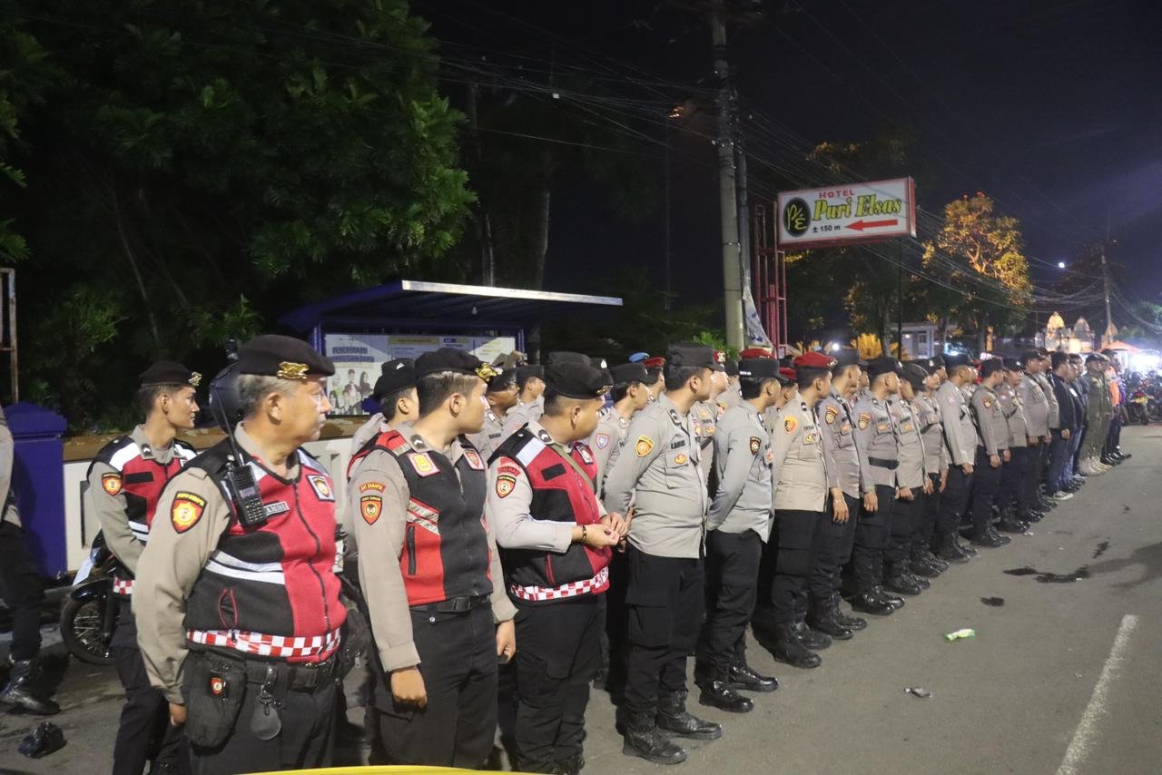 Jaga Kondusifitas, Polres Majalengka Gelar Pengamanan Nobar dan Konvoi Juara Persib ke-5