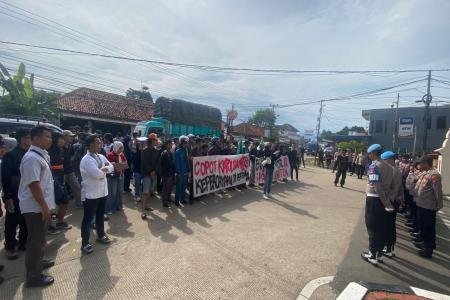 PW PII Banten Gelar Aksi di Depan Pold