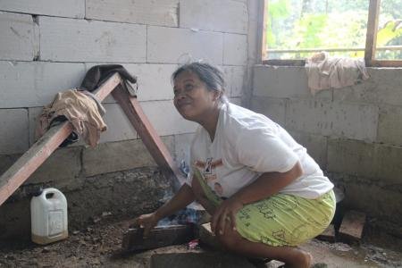 Dari Tungku Sederhana Rusmiah Menyalakan Semangat Pembangunan