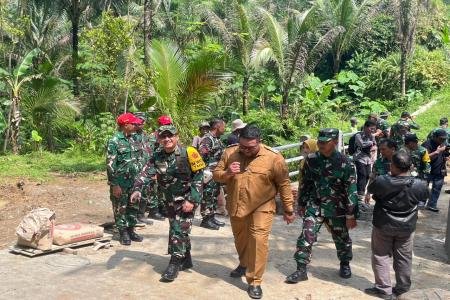 TMMD Krangean Dapat Kunjungan Tim Wasev Sterad Tinjau Progres Jalan hi