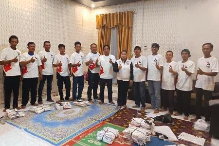 Turun ke Akar Rumput Agus Paje