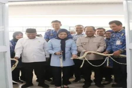 BUPATI SERANG RESMIKAN GEDUNG IBS 