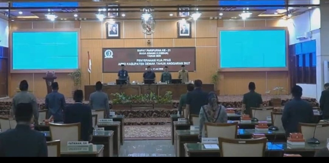 DPRD Demak Terima Penyerahan KUA-PPAS APBD 2027 pada Rapat Paripurna ke-21
