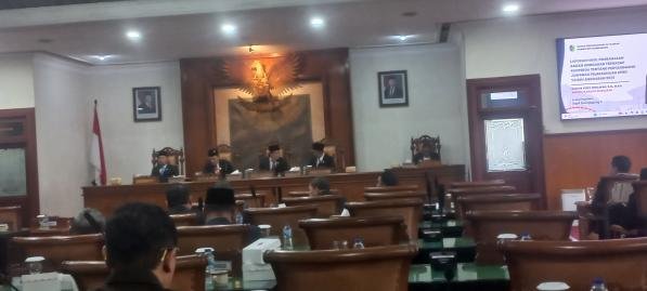 DPR Tulung agung gelar paripurna tiga agenda utama : pertanggung jawaban APBD hingga pelantikan Paw