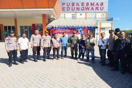 Humanis Dan Profesional Polsek Kedungwaru Dampingi Rujukan Terlapor Ke