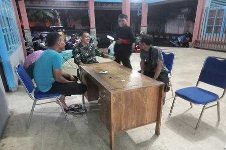 Lewat Komsos Malam Koramil 01P