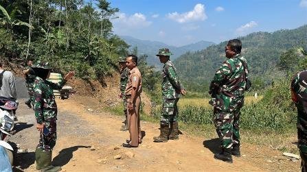  Tim Wasev Korem 071-Wijayakusuma Tinjau Pelaksanaan TMMD Sengkuyung Tahap III Kodim 0702-Purbalingg