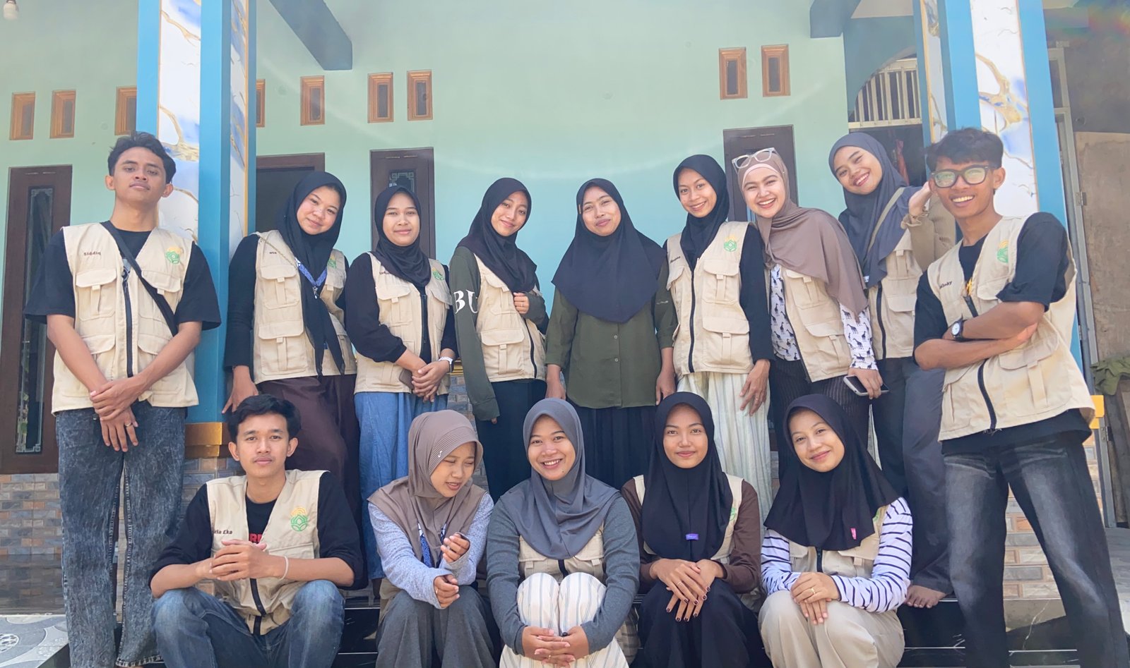 Dorong UMKM Naik Kelas di Era Digital, Mahasiswa KKN Kenalkan Promosi melalui Konten Kreatif   
