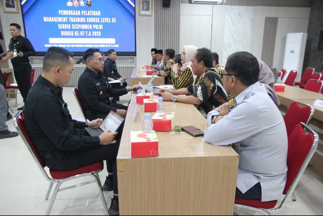 Peserta Didik Sespimmen Polri Dalami Strategi Pengambilan Keputusan di Demak