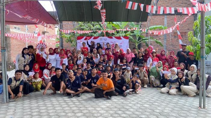 Semarak 17-an di Turitempel: Jalan Sehat, Doa Bersama, hingga Lomba Rakyat Satukan Warga dan KKN 