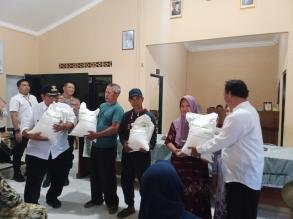Siapa yang Menentukan Penerima Bantuan Beras? Kades Penjalin: Desa Hanya Bisa Mengusulkan