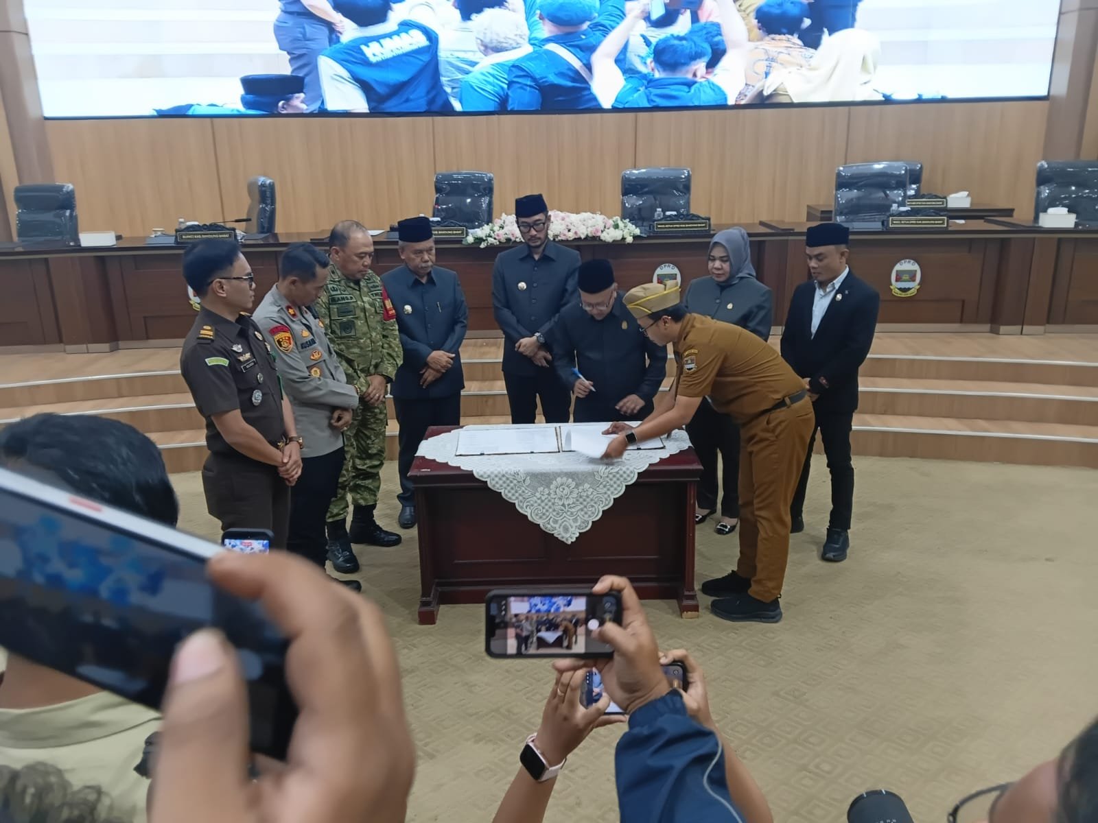 DPRD dan PemKBB Resmi Sepakati KUA-PPAS 2027, Penataan Aset dan Transportasi Jadi Prioritas Utama