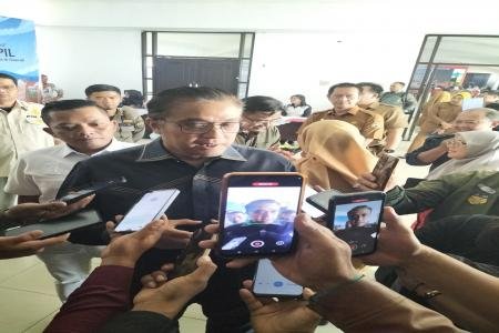 Komisi II DPR RI Sorot Ketida