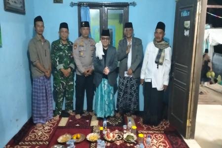 Danramil 12Karanganyar Hadiri Pengajian Akbar dan Semaan AlQuran di De