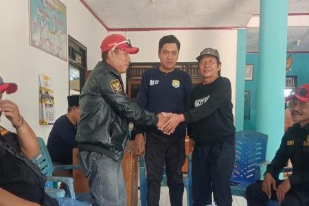 Rumah Ludes Dilalap Api GRIB Jaya Ringinarum Gerak Cepat Bantu Korban 