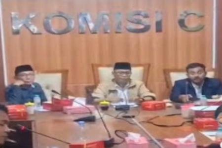 AUDIENSI PANAS DI DPRD DEMAK USAHA PEN