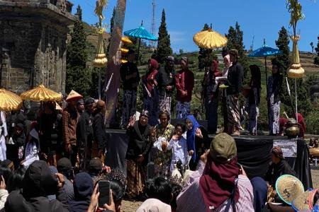 Rambut Gimbal Bukan Kutukan Melainkan Pesan Harmoni Manusia dan Alam