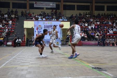 GOR Bahurekso Kendal Bergemuru