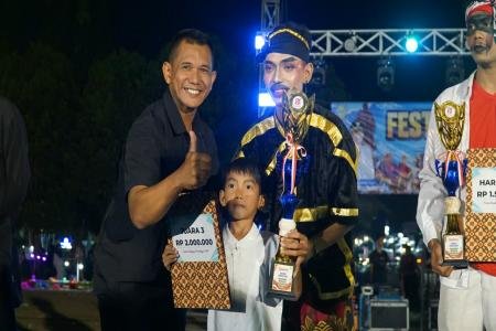 Festival Kenthongan Meriahkan HUT Ke 81 RI di Purbalingga