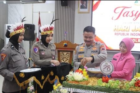 Kapolres Demak  Polwan Harus P