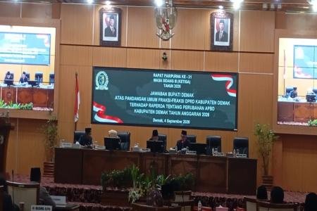 BUPATI DEMAK JAWAB PANDANGAN UMUM FRAK