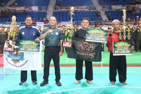 Pangdam IVDiponegoro Tutup Open Tournament Pencak Silat Piala Panglima