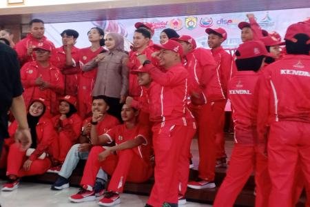 Bupati Kendal Lepas Ratusan At
