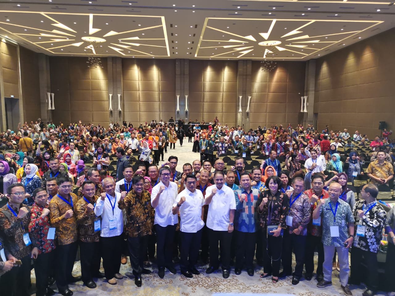 Tantangan indonesia hari ini adalah membangun ruang publik yang sehat dan bebas dari ketakutan