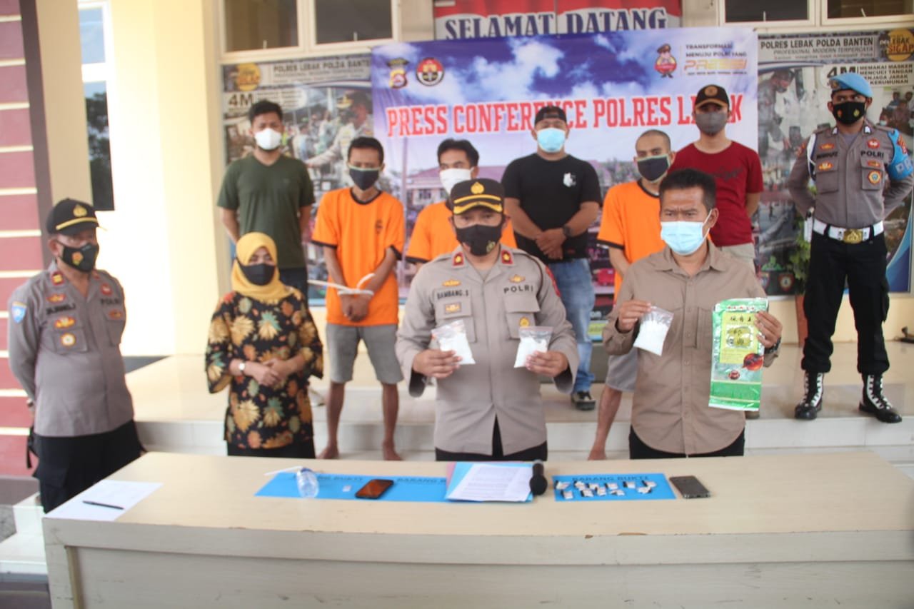 2 ( Dua ) Orang Pemakai dan Satu Pengedar  Narkoba diamankan Sat Resnarkoba Polres Lebak